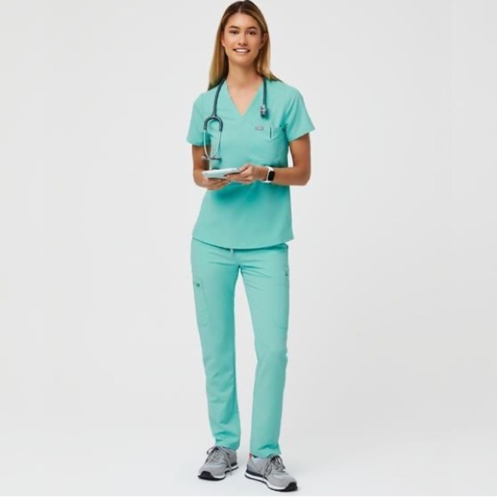 Figs fresh aqua scrub set